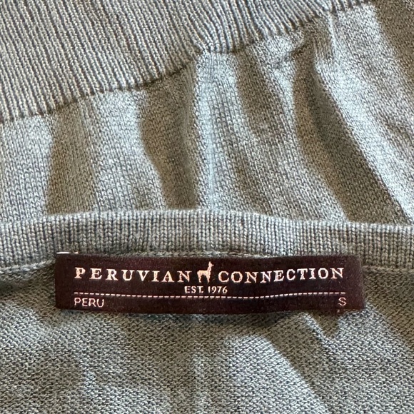 Teal Scoop neck sweater with big cuffs size small Peruvian Connection - Picture 4 of 4